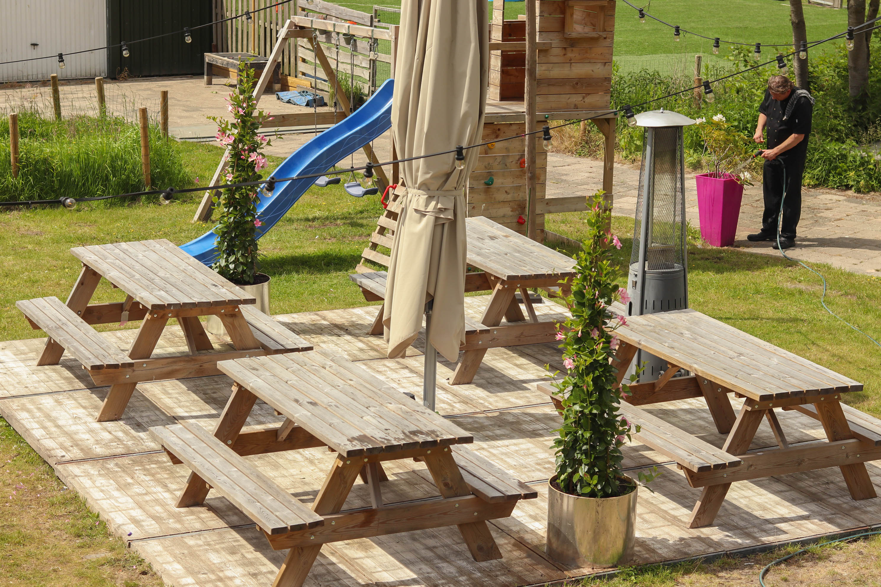 Bar Petit Restaurant De Pelikaan CafÉ Restaurant Pelikaan Badhoevedorp – Bar and Restaurant Near Amsterdam